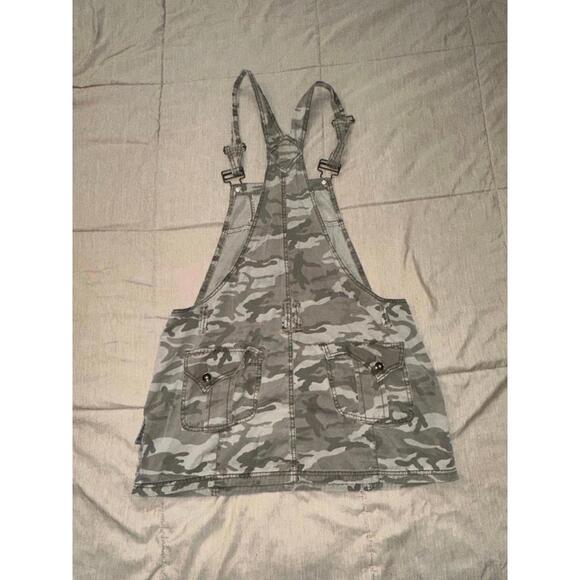 Camo overalls - Picture 2 of 3